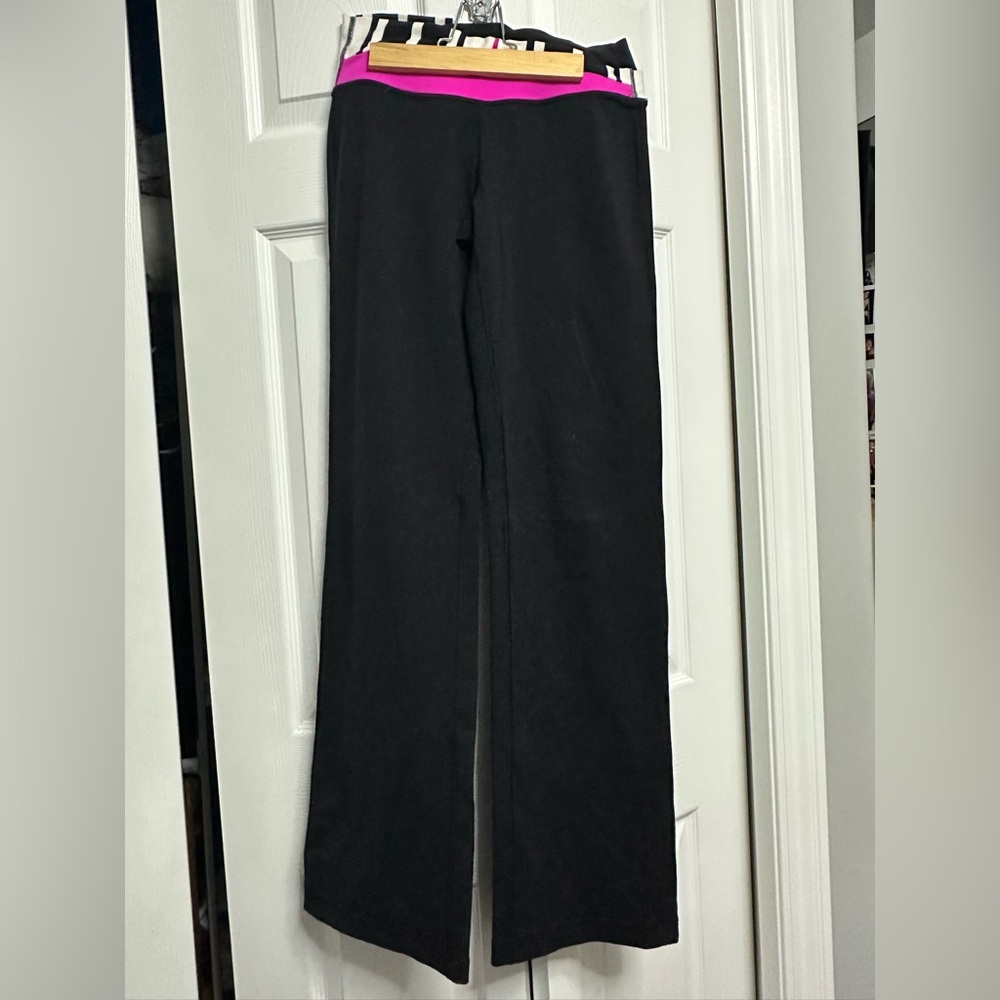 Vintage Lululemon Astro pants, flare yoga pants, size 4 US Regular